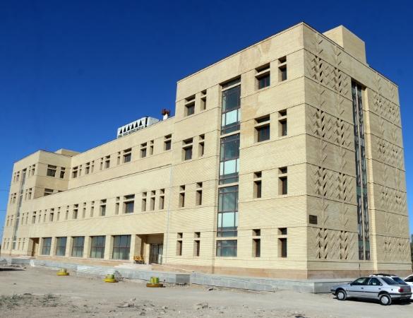 دانشکده ادبیات و علوم انسانی