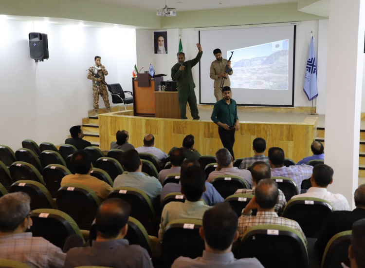 گزارش تصویری برگزاری کارگاه آموزش سلاح شناسی در دانشگاه زابل