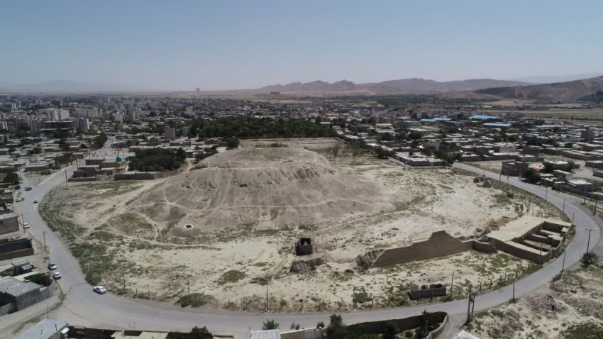 پایان دو فصل مطالعات باستانشناسی دانشگاه زابل در شهر تاریخی شیروان و تپه ارگ نادری و آغاز فصل سوم مطالعات