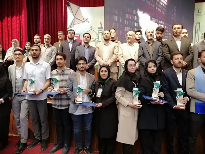 کسب سه رتبه کشوری در سیزدهمین جشنواره سراسری رسانه و نشریات دانشجویی (تیتر۱۳) از بین دانشگاه های وزارت علوم تحقیقات و فناوری و وزارت بهداشت درمان و آموزش پزشکی