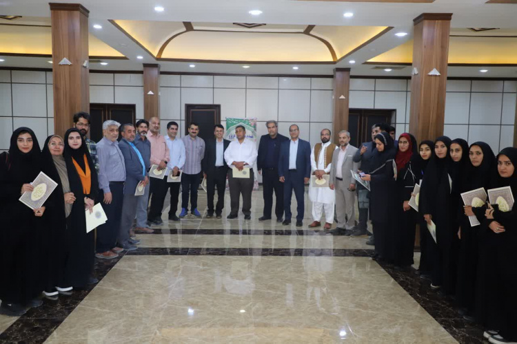 آئین بزرگداشت روز خبرنگار و تکریم اصحاب رسانه فعال در حوزه سیستان در دانشگاه زابل برگزار شد