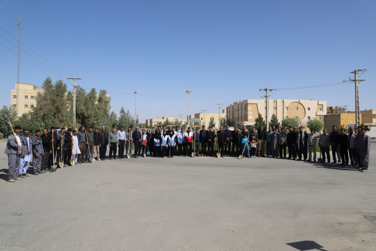 گزارش تصویری آیین روز درختکاری در دانشگاه زابل به نیابت از رهبر شهید انقلاب